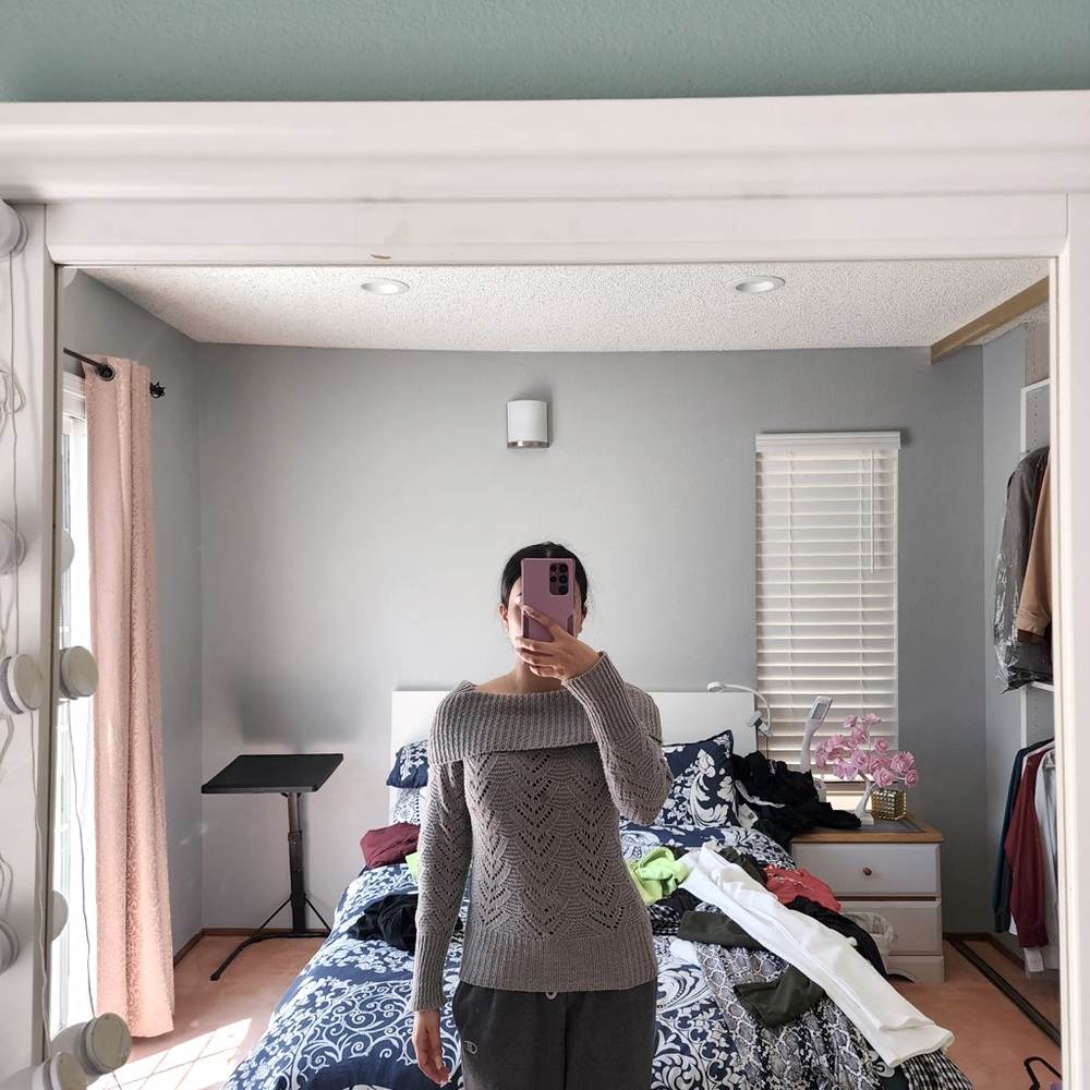 Gray knitted cowl neck sweater (XS/S)